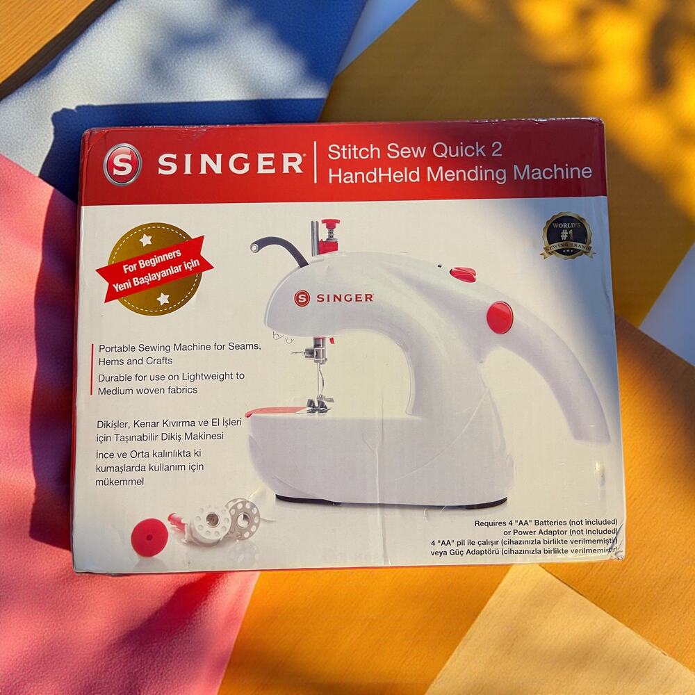 Small SINGER Stitch Sew Quick 2 Handheld Mending Machine Hems Seams Crafts New - Picture 4 of 7